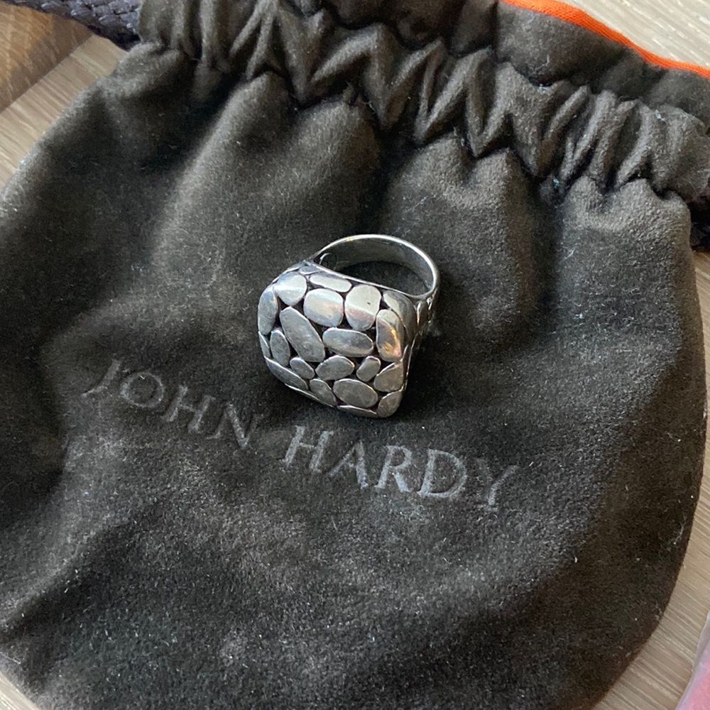 John Hardy Kali Pebble Rounded Square Ring